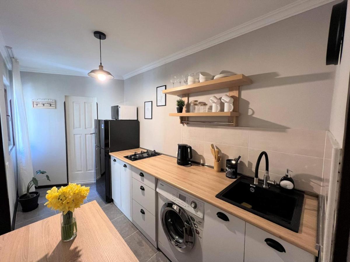 Griboedov Apartment Tbilisi Zewnętrze zdjęcie